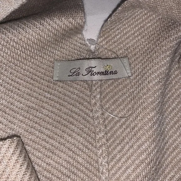 La Fiorentina Wrap One Size in Oatmeal/Beige color - Picture 7 of 9